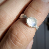 Rosecut moonstone ring